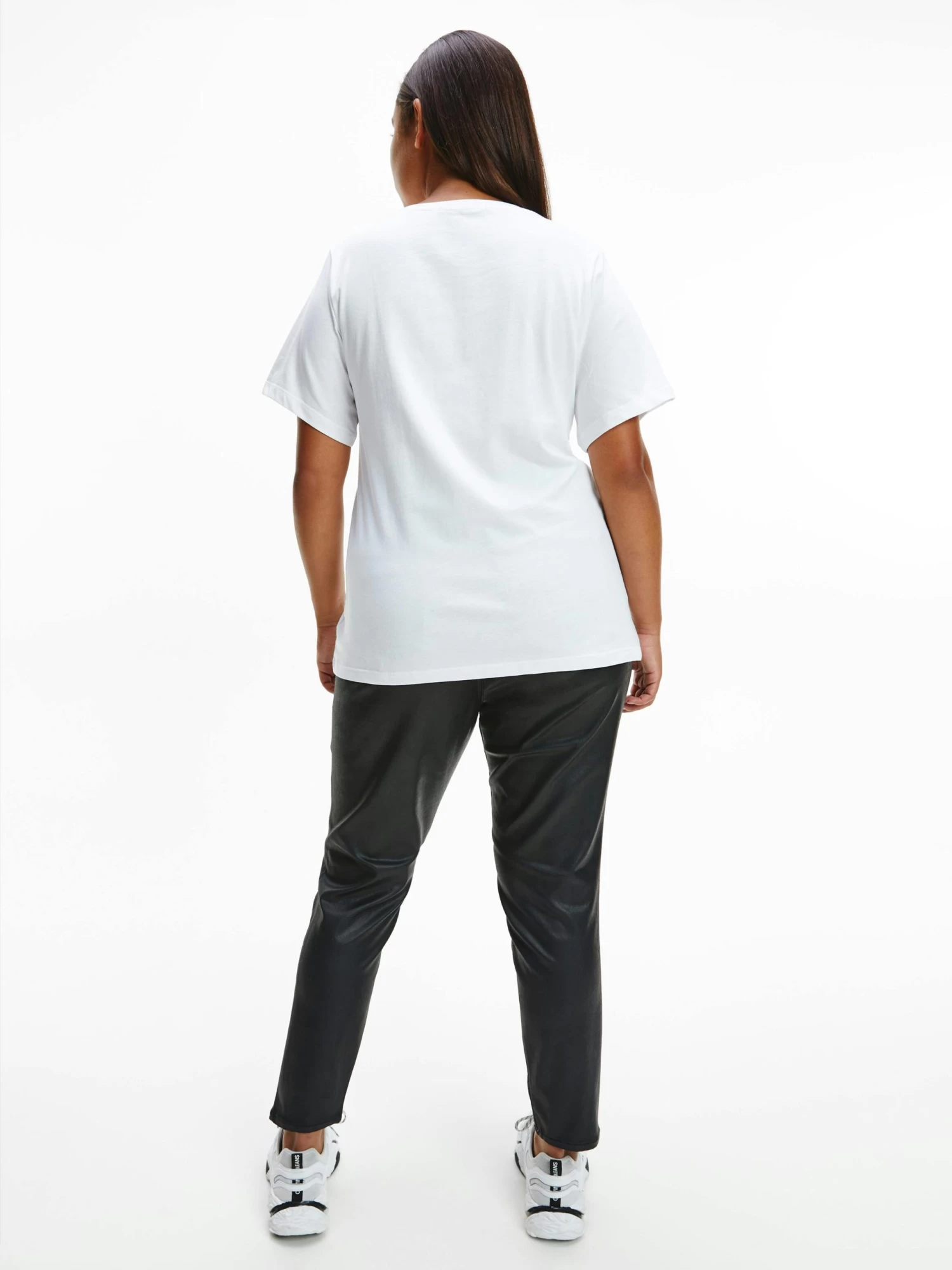 Calvin Klein Plus Size Organic Cotton Logo T-Shirt - Image 7