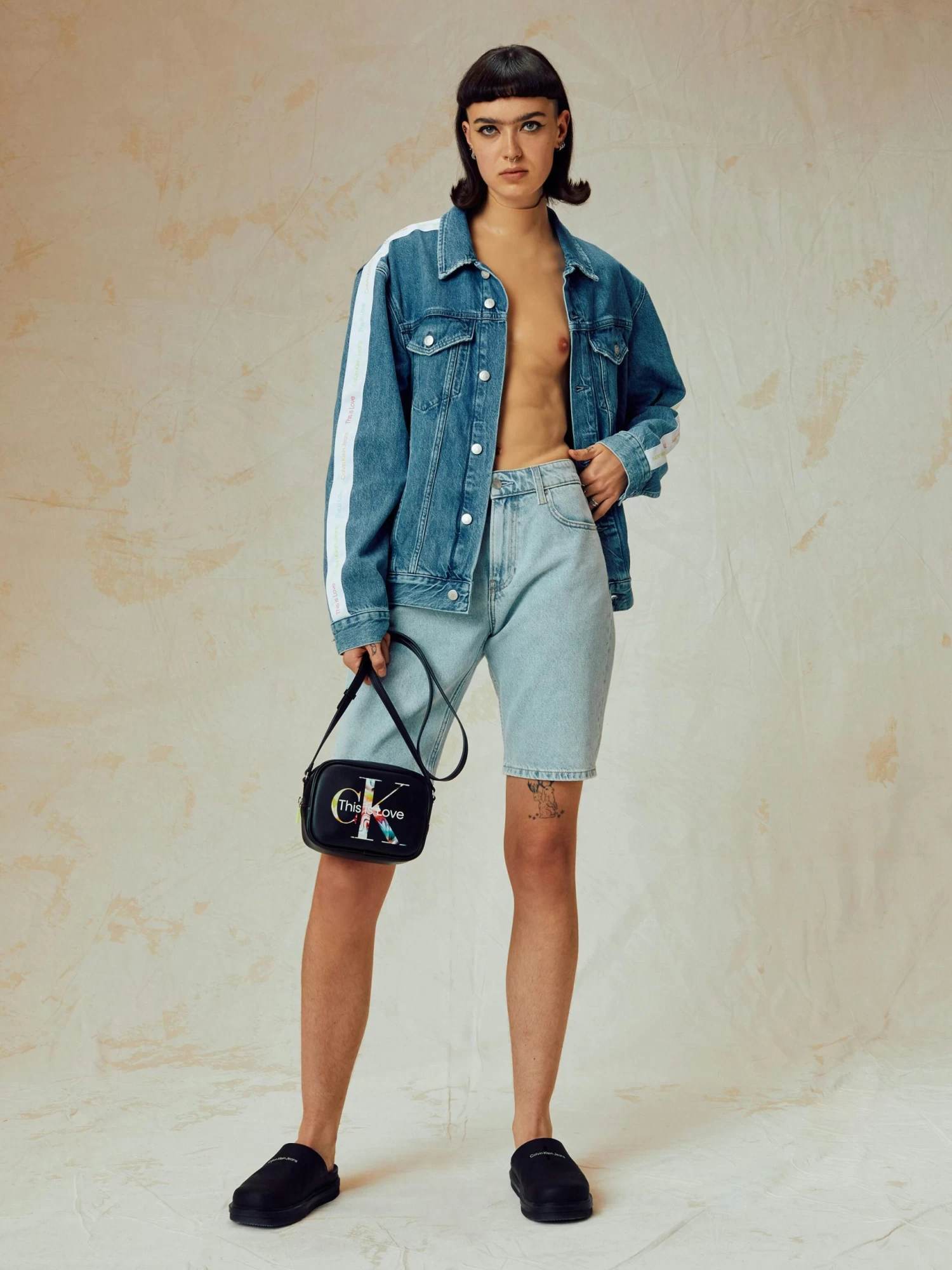 Calvin Klein Pride Camera Bag - Image 4