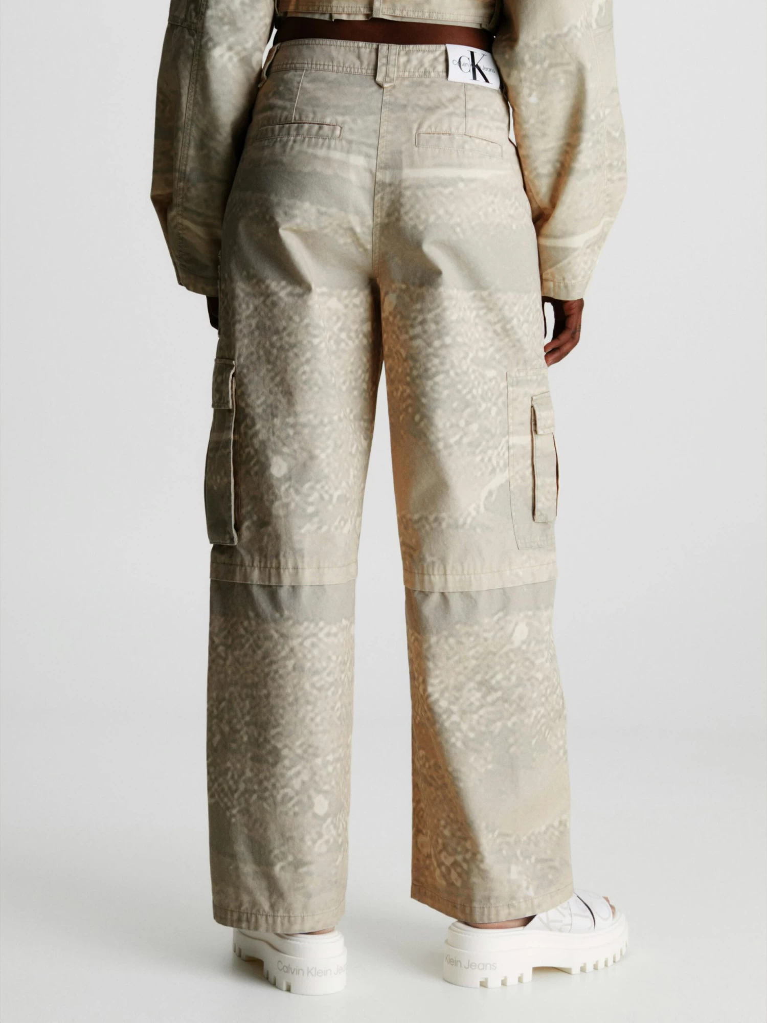 Calvin Klein Relaxed Printed Cargo Pants - Image 2