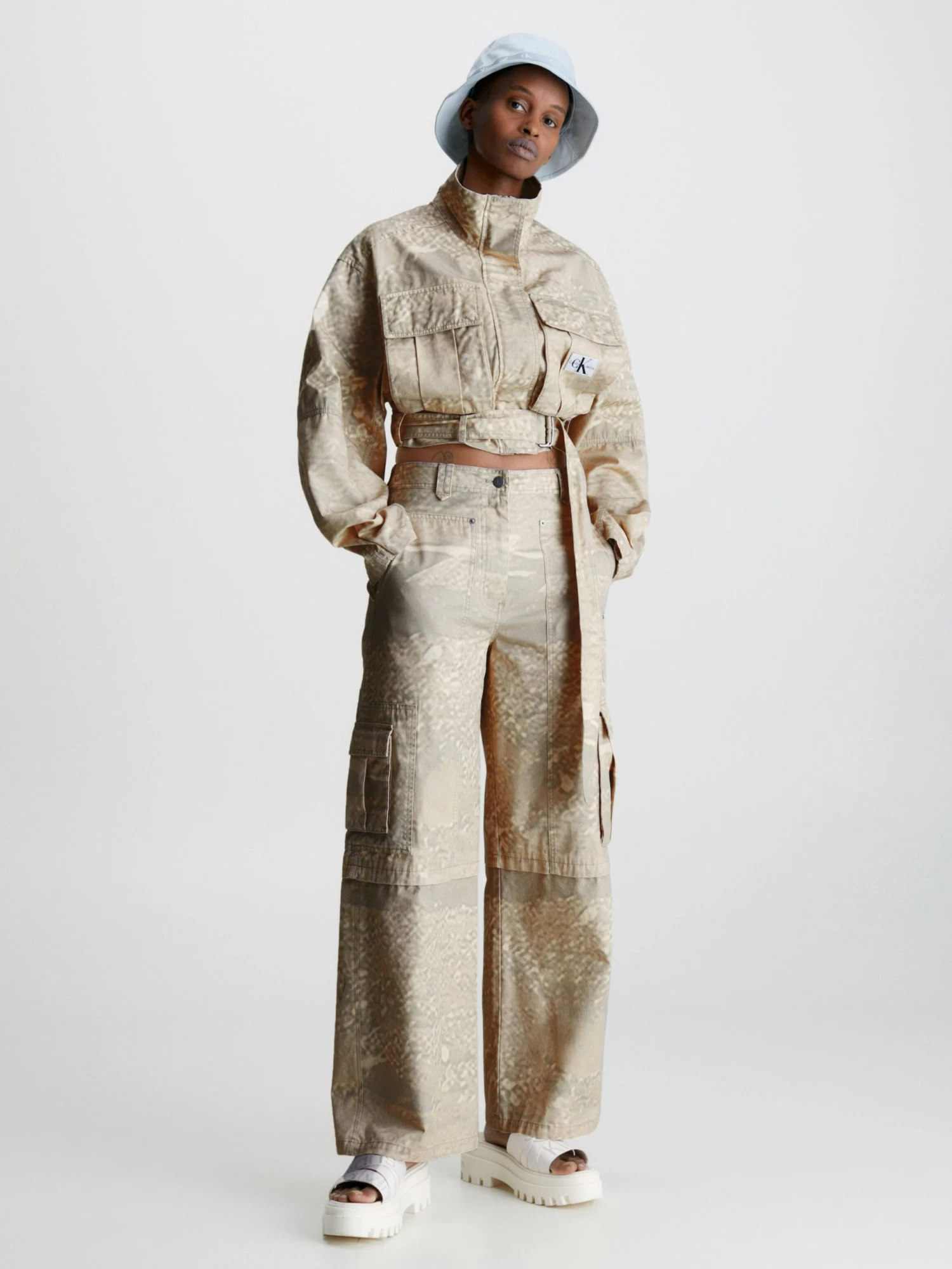 Calvin Klein Relaxed Printed Cargo Pants - Image 4