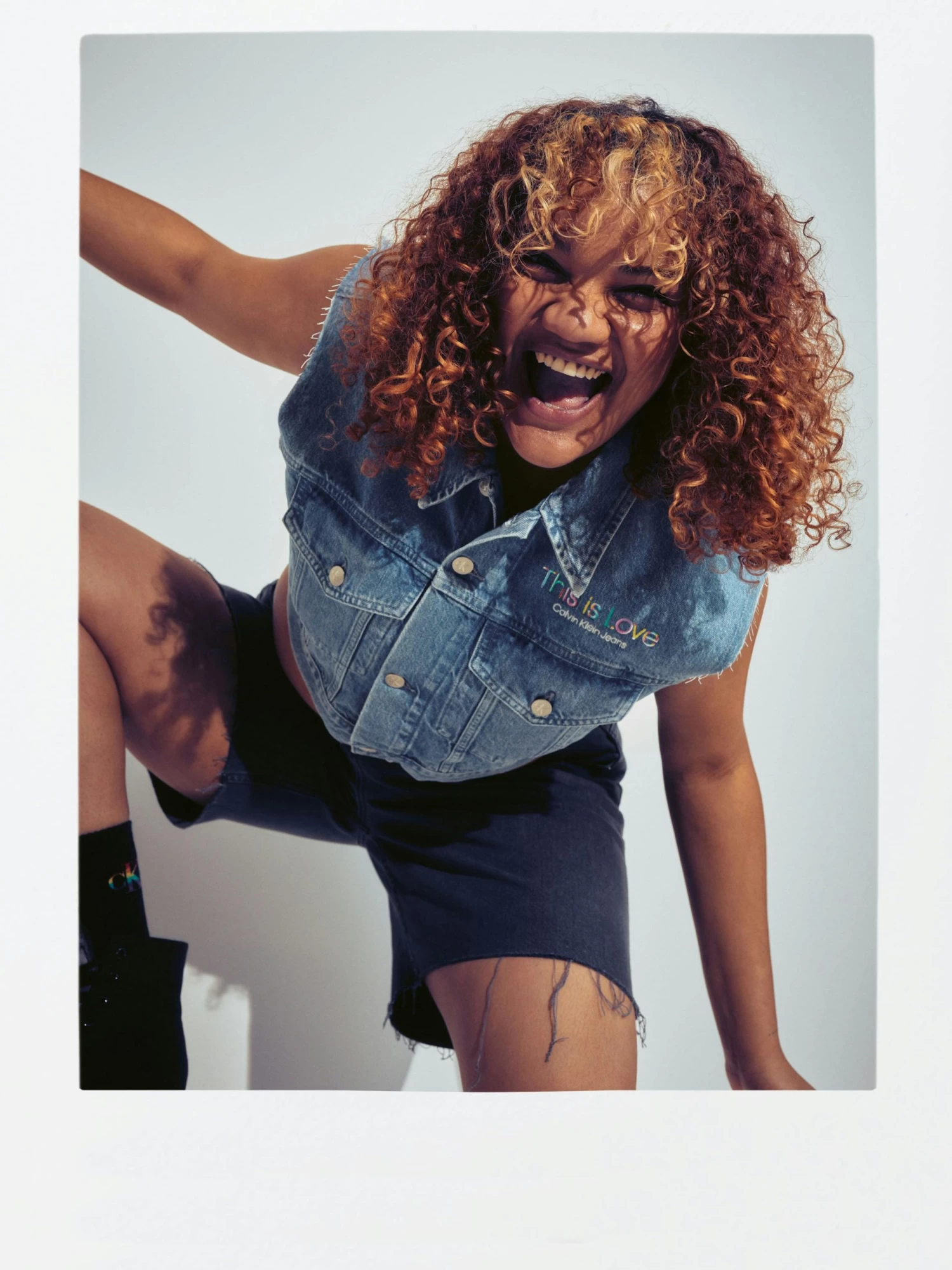 Calvin Klein Pride Cropped 90s Denim Vest - Image 4