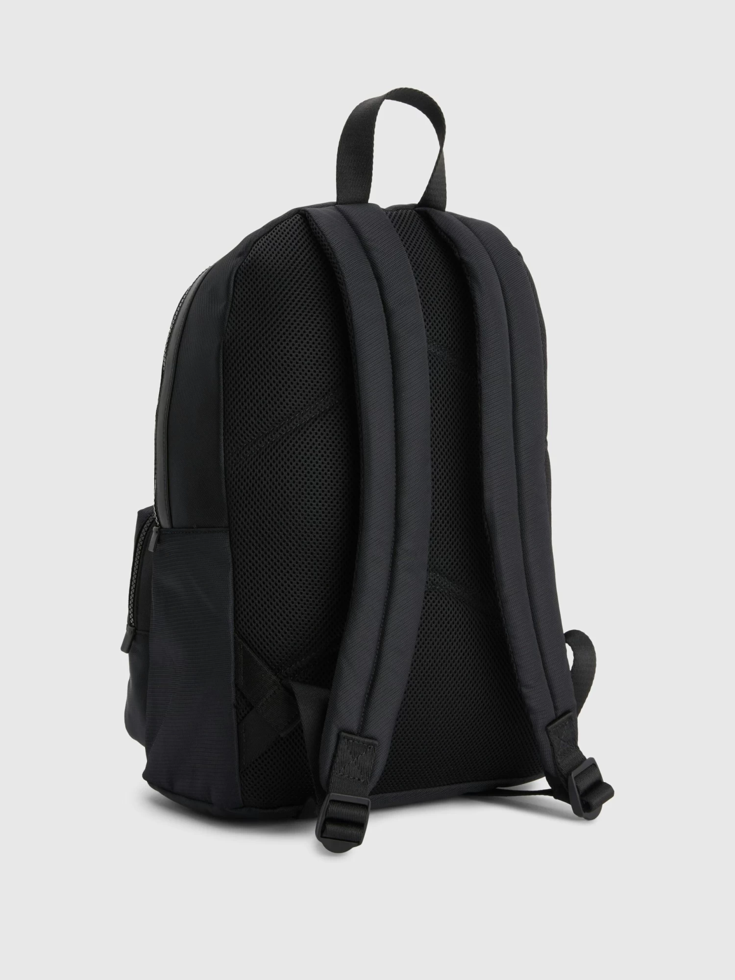 Calvin Klein Round Backpack - Image 2