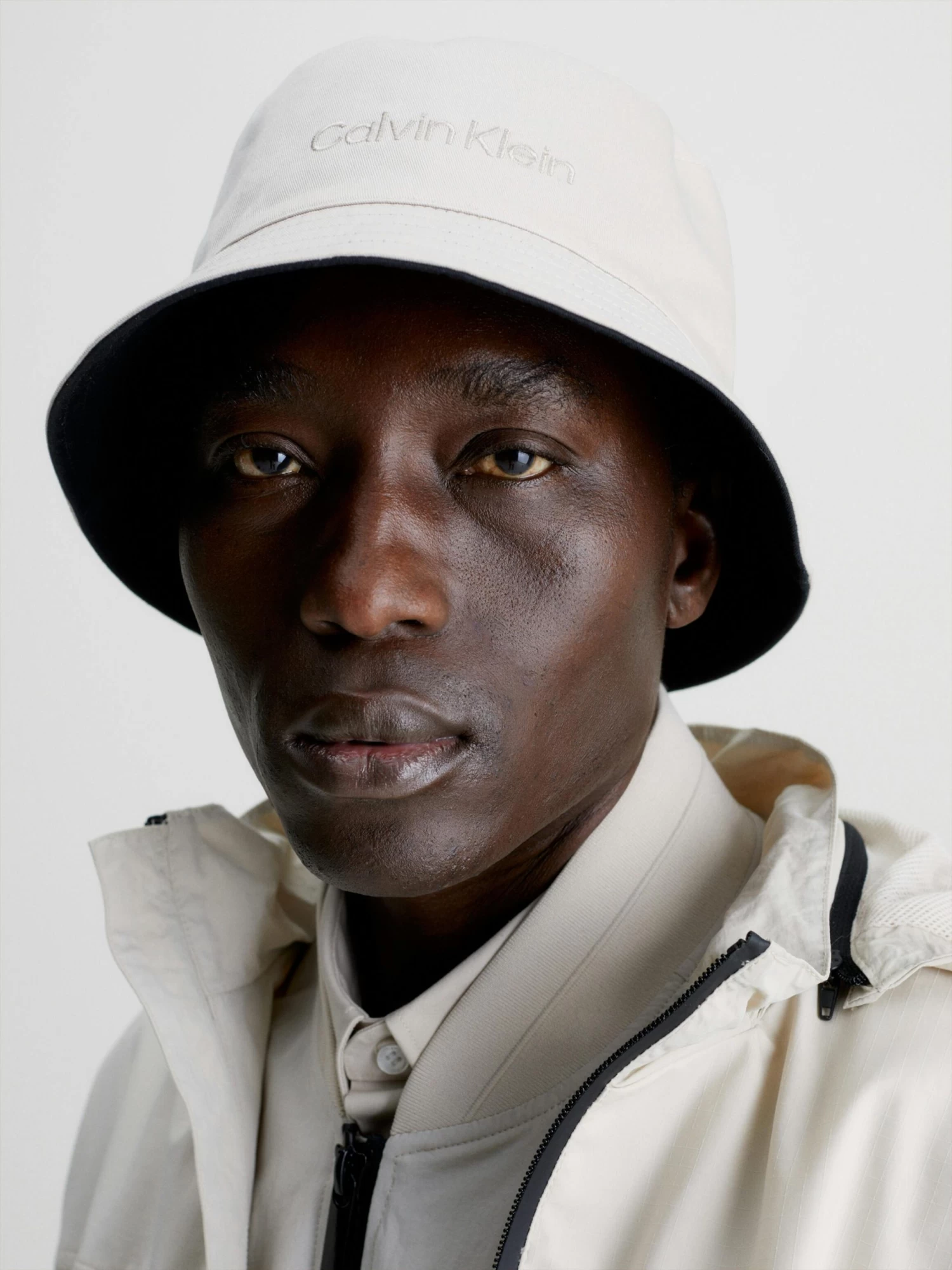 Calvin Klein Reversible Organic Cotton Bucket Hat - Image 4