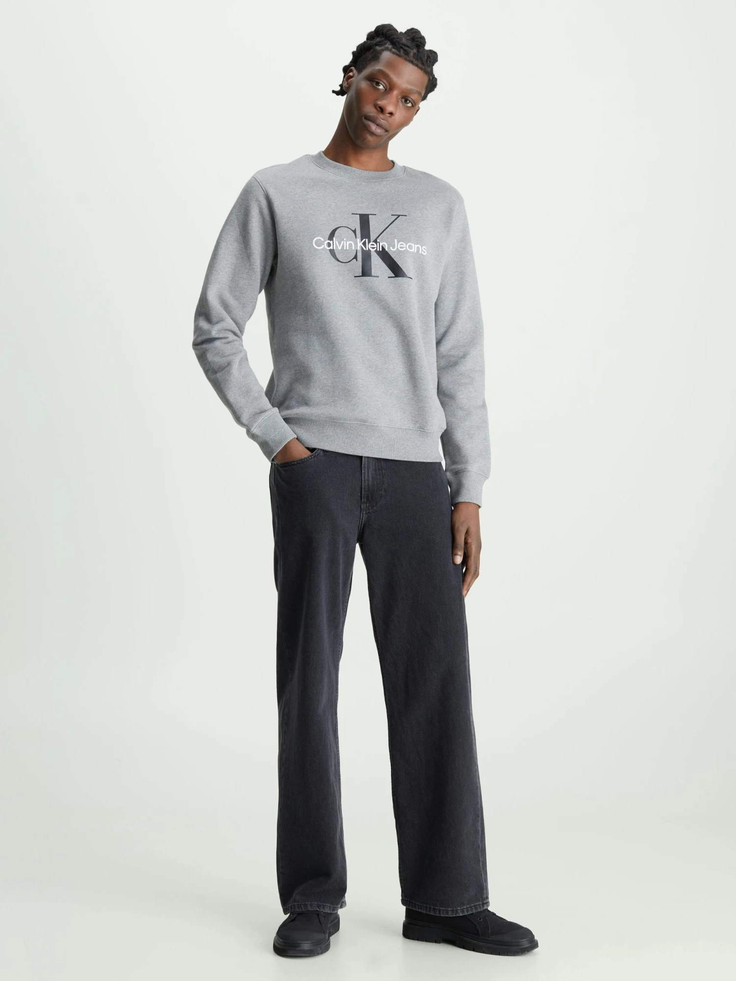 Calvin Klein Core Monogram Logo Sweatshirt - Image 4