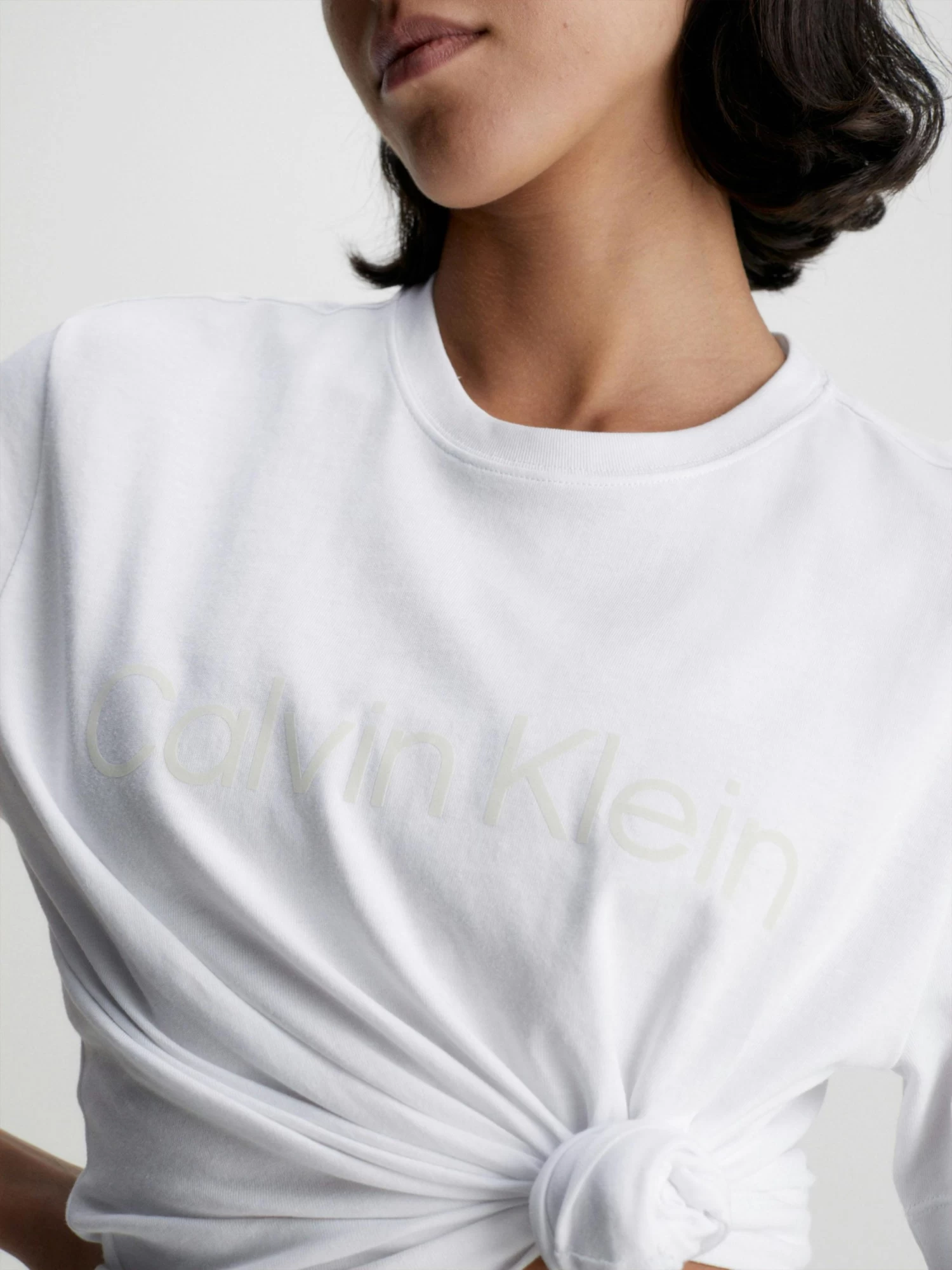 Calvin Klein Boyfriend T-Shirt - Image 3