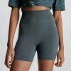 Calvin Klein Seamless Sport Shorts