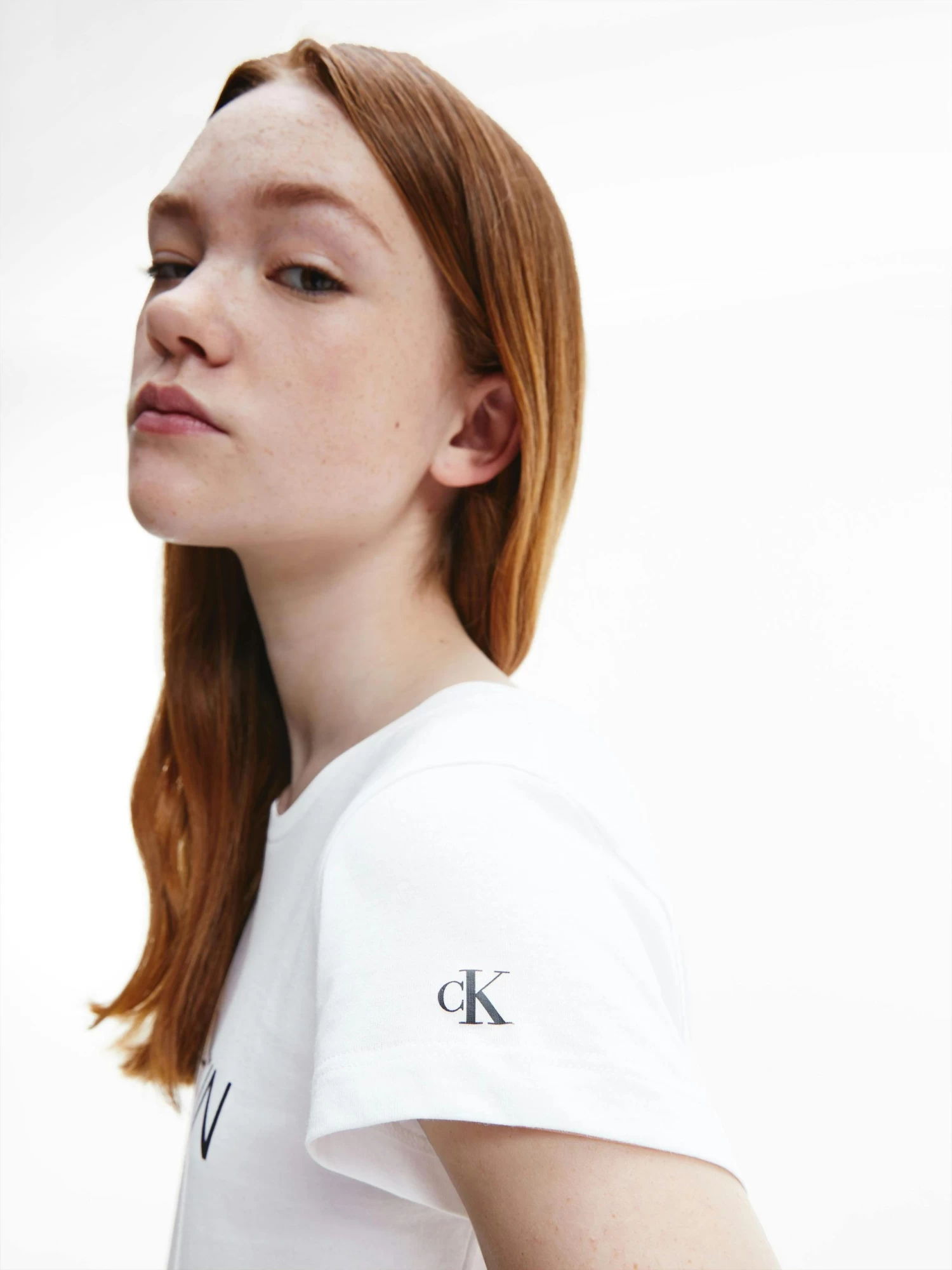 Calvin Klein Girls 4-7 Slim Organic Cotton Logo T-Shirt - Image 4