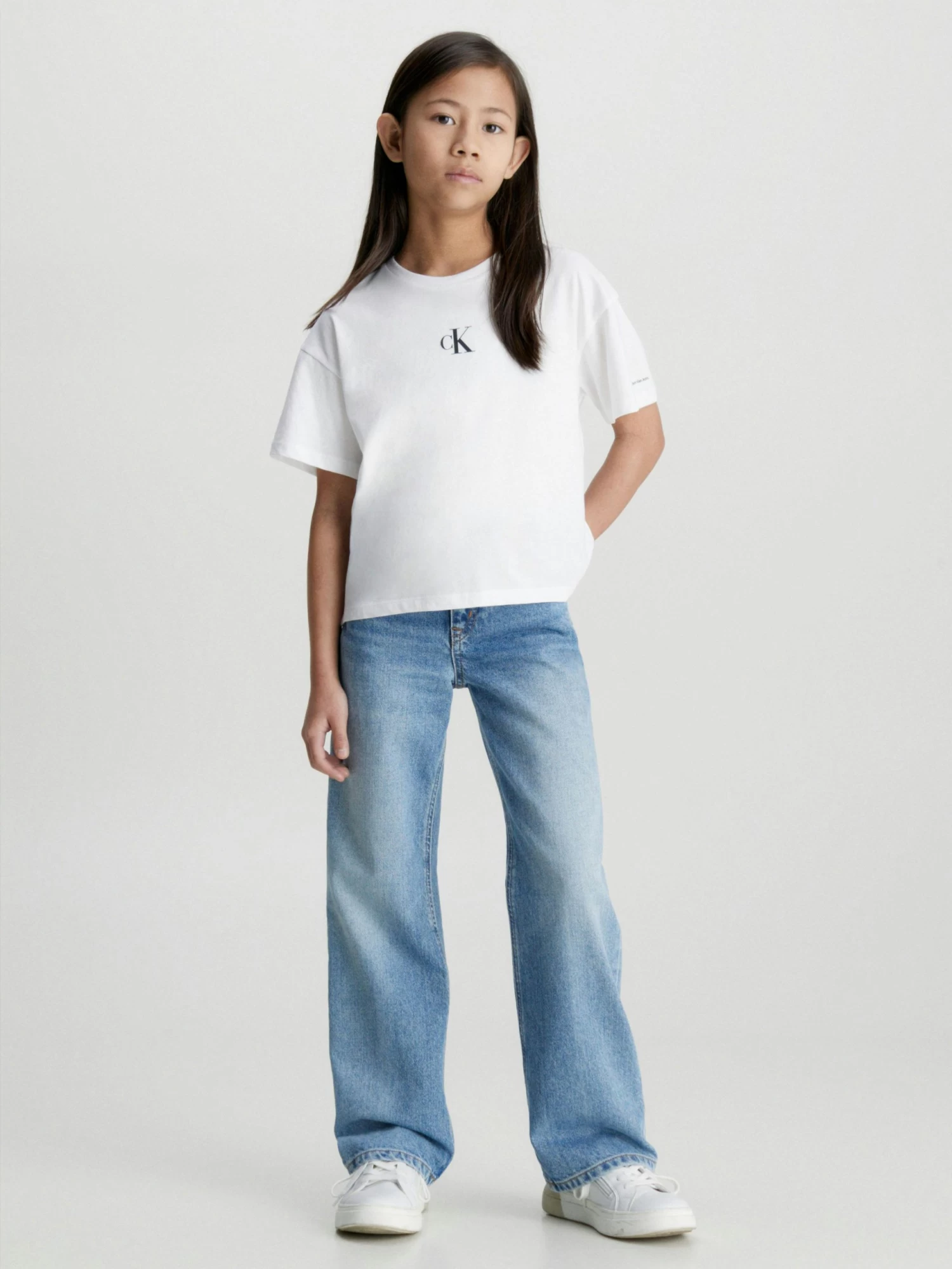 Calvin Klein Girls 4-7 Boxy T-shirt - Image 5