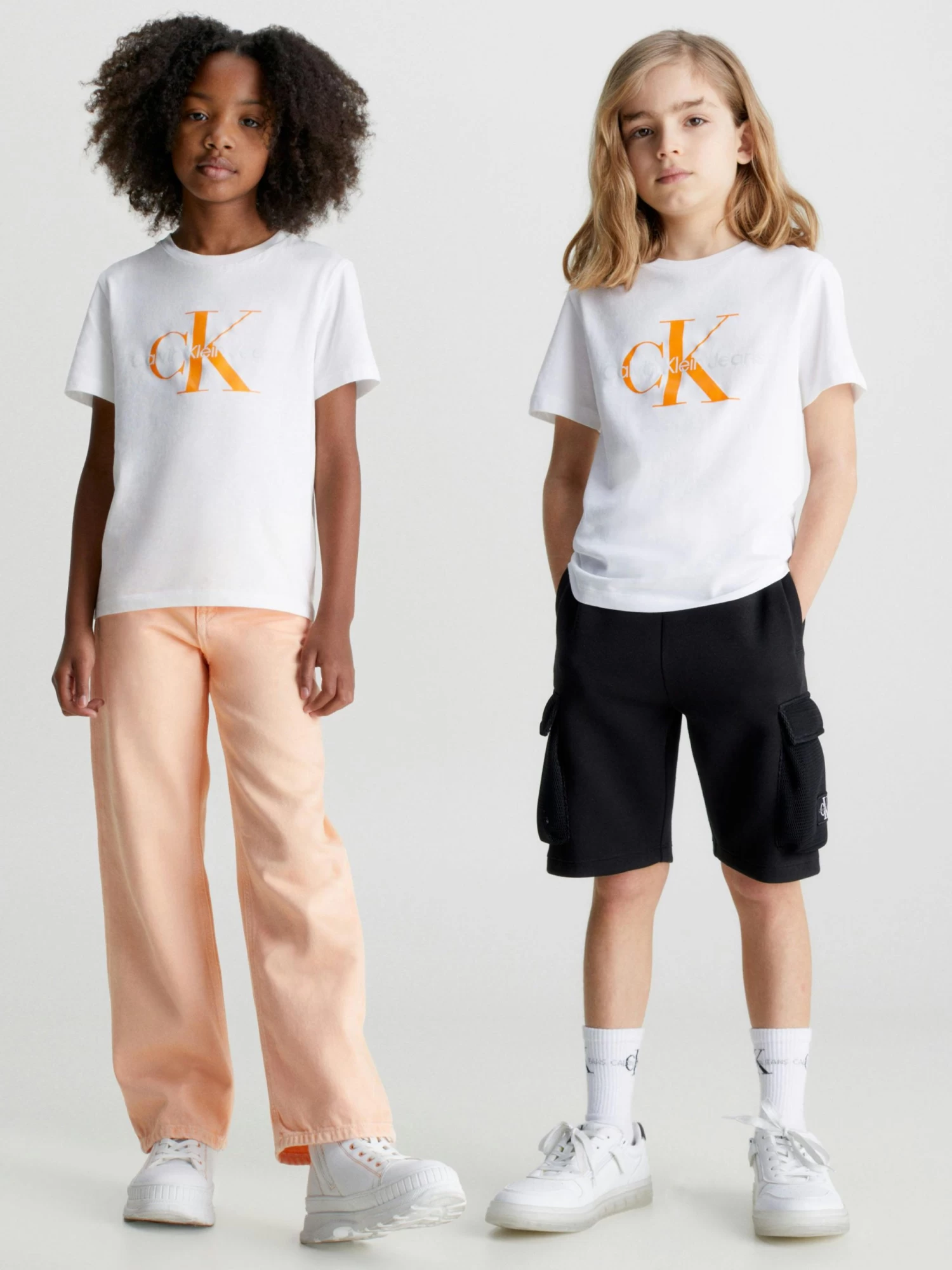 Calvin Klein Kids Unisex 8-16 Cotton Logo T-Shirt - Image 7