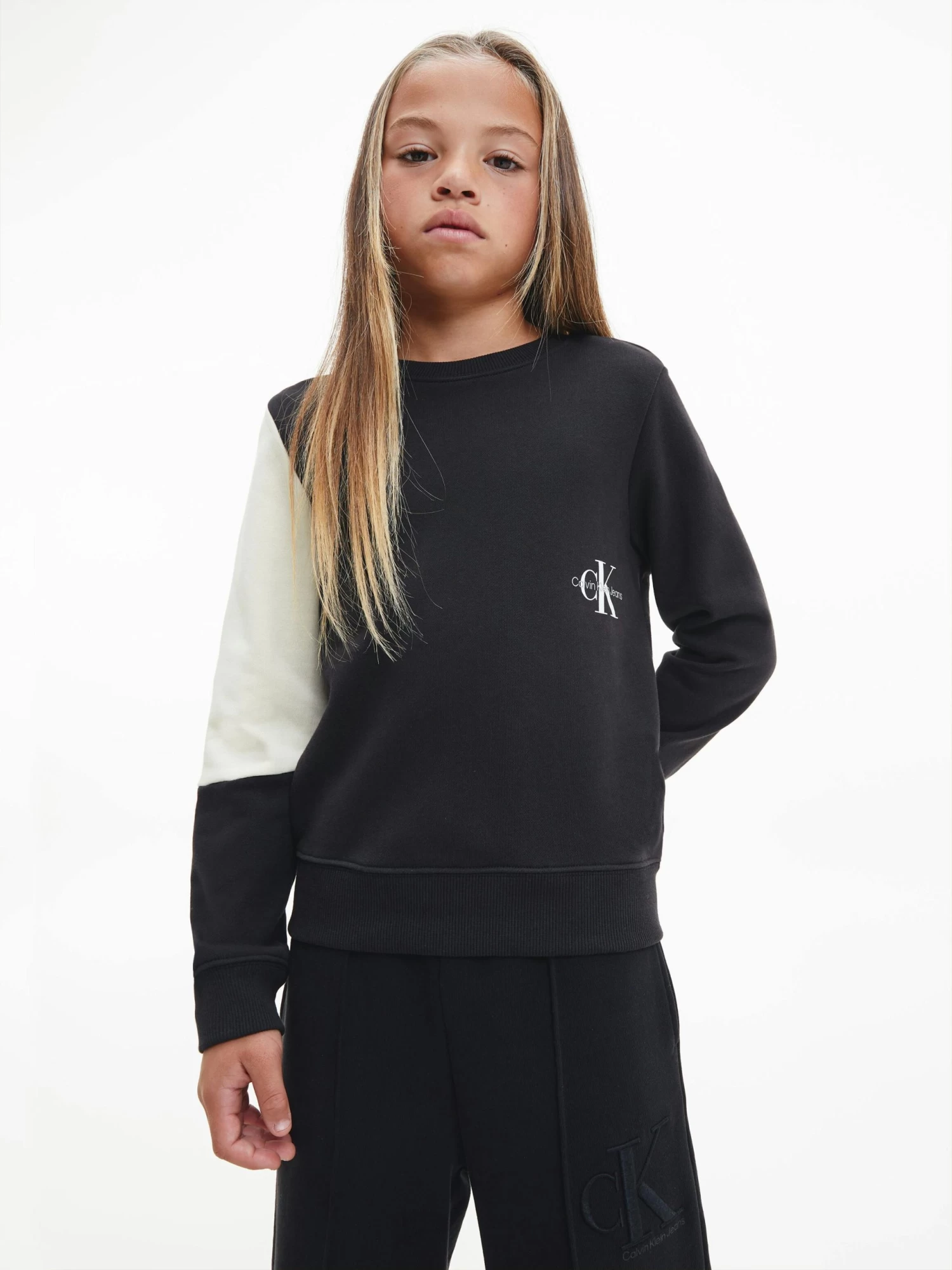 Calvin Klein Kids Unisex 8-16 Colourblock Sweatshirt - Image 8