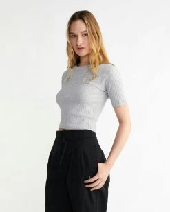 Calvin Klein Slim Cropped Badge T-shirt