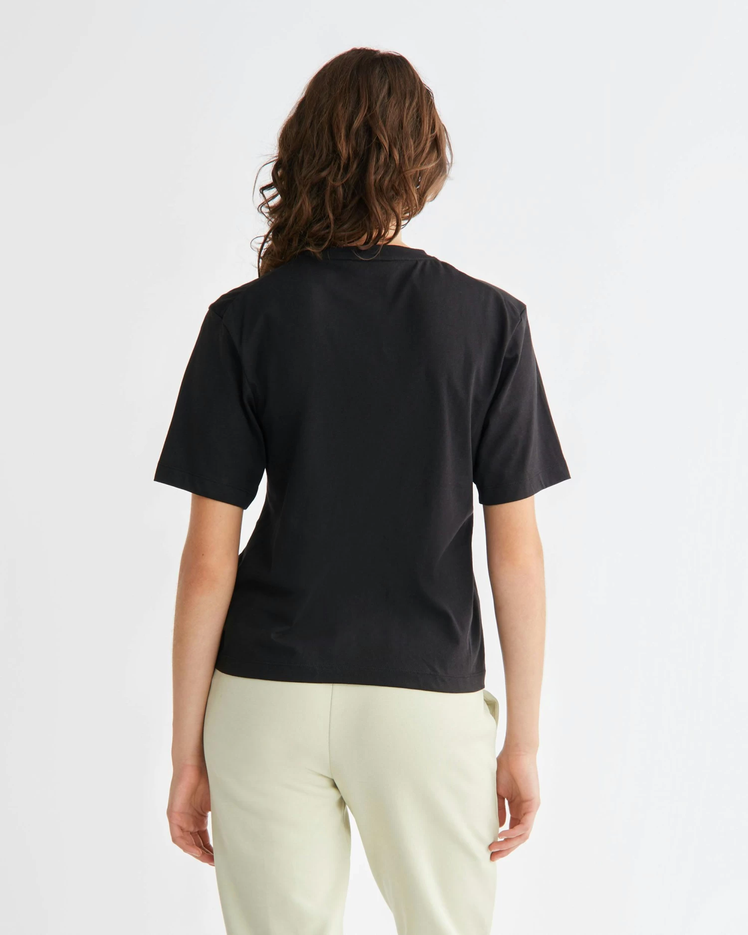 Calvin Klein Graphic Logo T-Shirt - Image 2